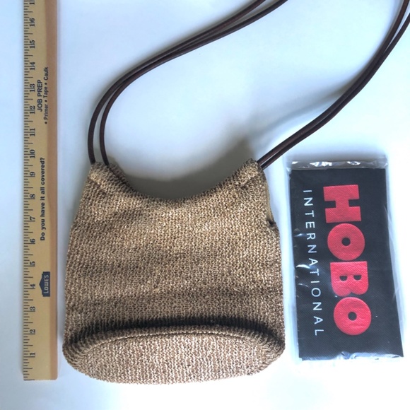 HOBO Straw Bag with Cross Over Leather Strap (HOBO Storage Bag Included) - Picture 12 of 15